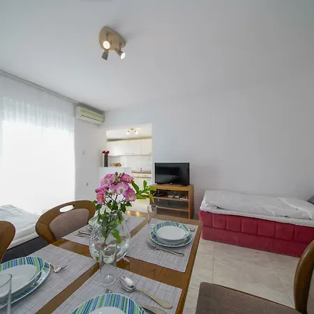 Apartman Gogi Apartamento